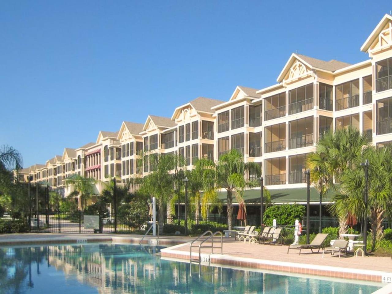 Spacious 2br W Pool & Hot Tub Near Hébergement de vacances