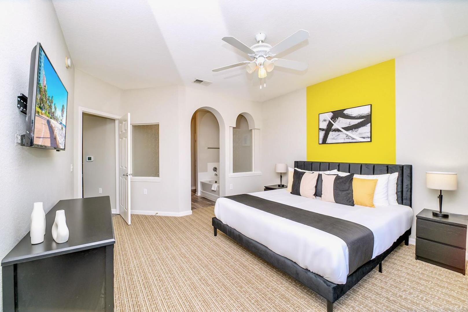 Hébergement de vacances Spacious 2br W Pool & Hot Tub Near *